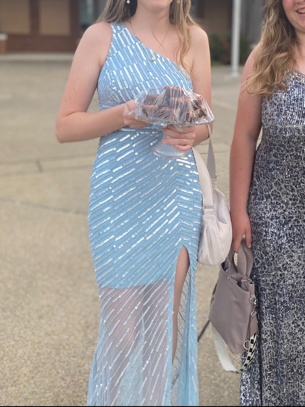 Jules & Cleo Light Blue Sequin Sheer Overlay Evening Dress Sz 0 One Shoulder